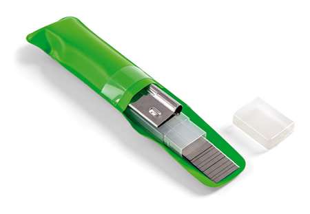 Image de GRATTOIR VITRES CLIP EN METAL AVEC ETUI ET 10 LAMES - UNITE